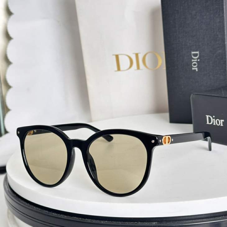 Picture of Dior Sunglasses _SKUfw76014764fw